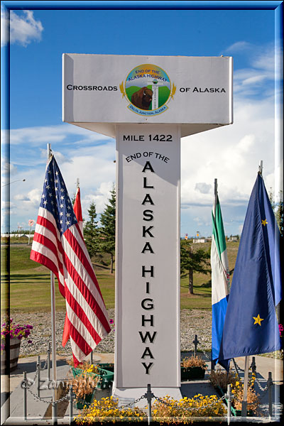 Pilon kennzeichnet das Ende des Alaska Highway in Delta Junction