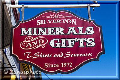 Silverton, "Minerals and Gifts" als Werbung an einem Geschäftseingang