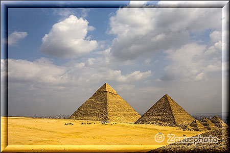 Zwei der drei Pyramiden