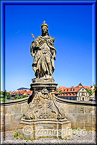 Denkmal der Heiligen Kunigunde an der Unteren Brücke.