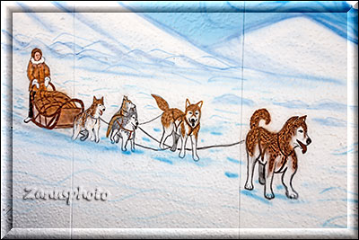 Anchorage, Wandbild mit Haskys am Schlitten