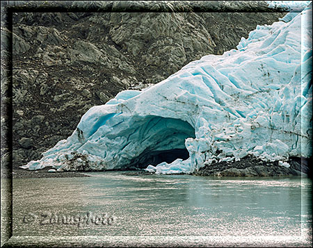 Ansicht des Portage Glaciers vom Schiff auis