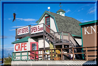 Cafe am Ufer in Homer Spit