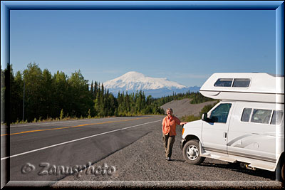 Alaska, unser Camper steht gerade nahe Glennallen am Richardson Highway