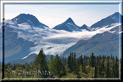 Alaska, wir schauen gerade auf den Worthington Glacier am Richardson Highway