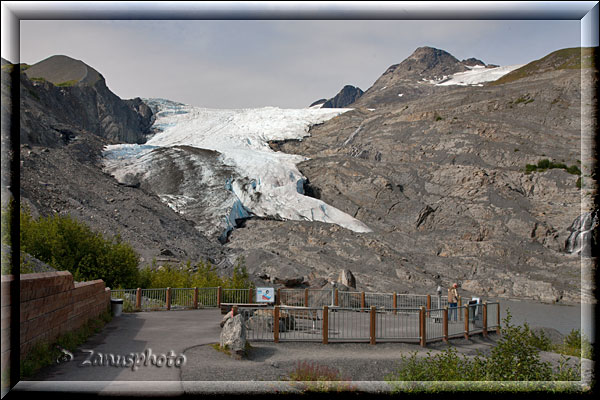Alaska, Ansicht eines Besucherparks unterhalb eines Glaciers