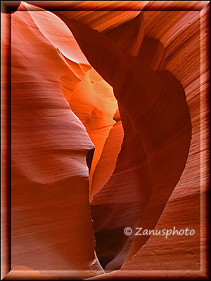Arizona, wunderschöne Ansichten sind im Antelope Canyon zu entdecken