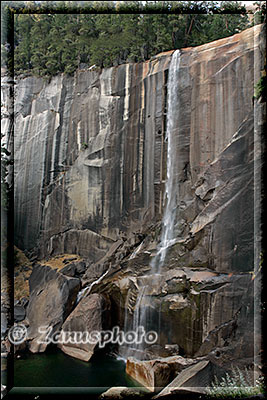 Yosemite - Panorama Trail, etwas weiter unten entdecken wir das Rinnsal des Vernal Falls