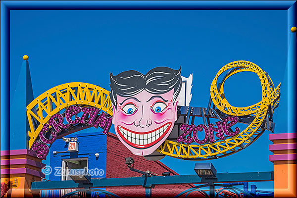 New York City - Coney Island - Hauptanzeige eines fahrbetriebes in Coney Island