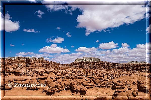 Goblin Valley, von einem View Point aus bietet sich diese Ansicht dem Besucher