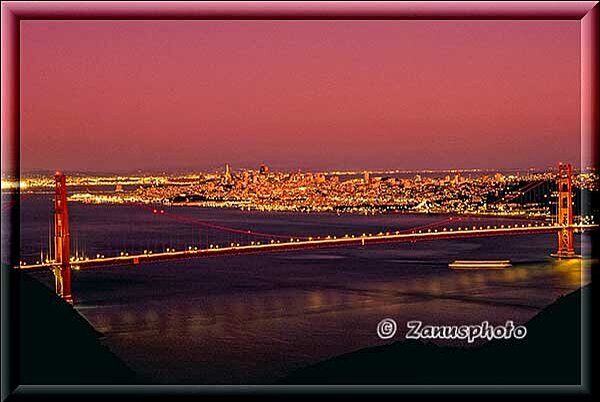 San Francisco, im Abendlicht schauen wir auf die Skyline der City
