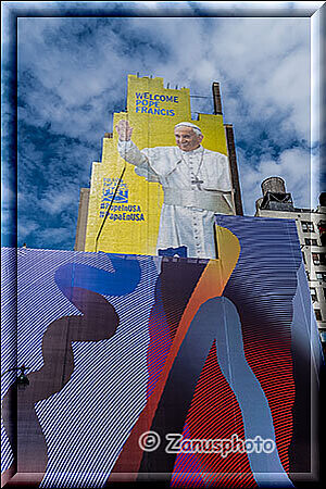 New York City, Werbeschilder an den Hausfassaden