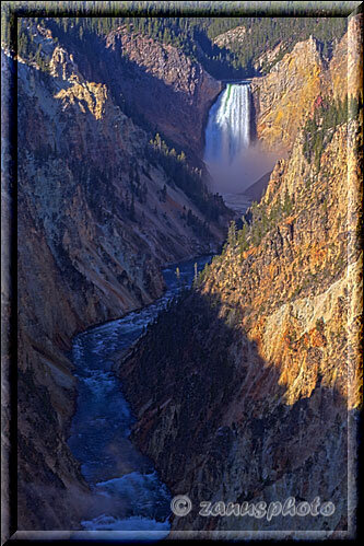 Grand Canyon, mit dem Teleobjektiv sehen wir den Lower Falls ganz aus der Nähe