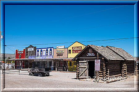 Seligman, und nicht weit weg finden wir auch noch ein Gefängnis daneben