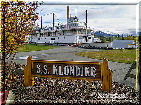 S.S. Klondike Yukon River Dampfschiff steht auf dem Land