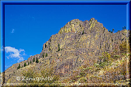 Hells Canyon, farbige Felsflächen kommen hin und wieder ins Blickfeld